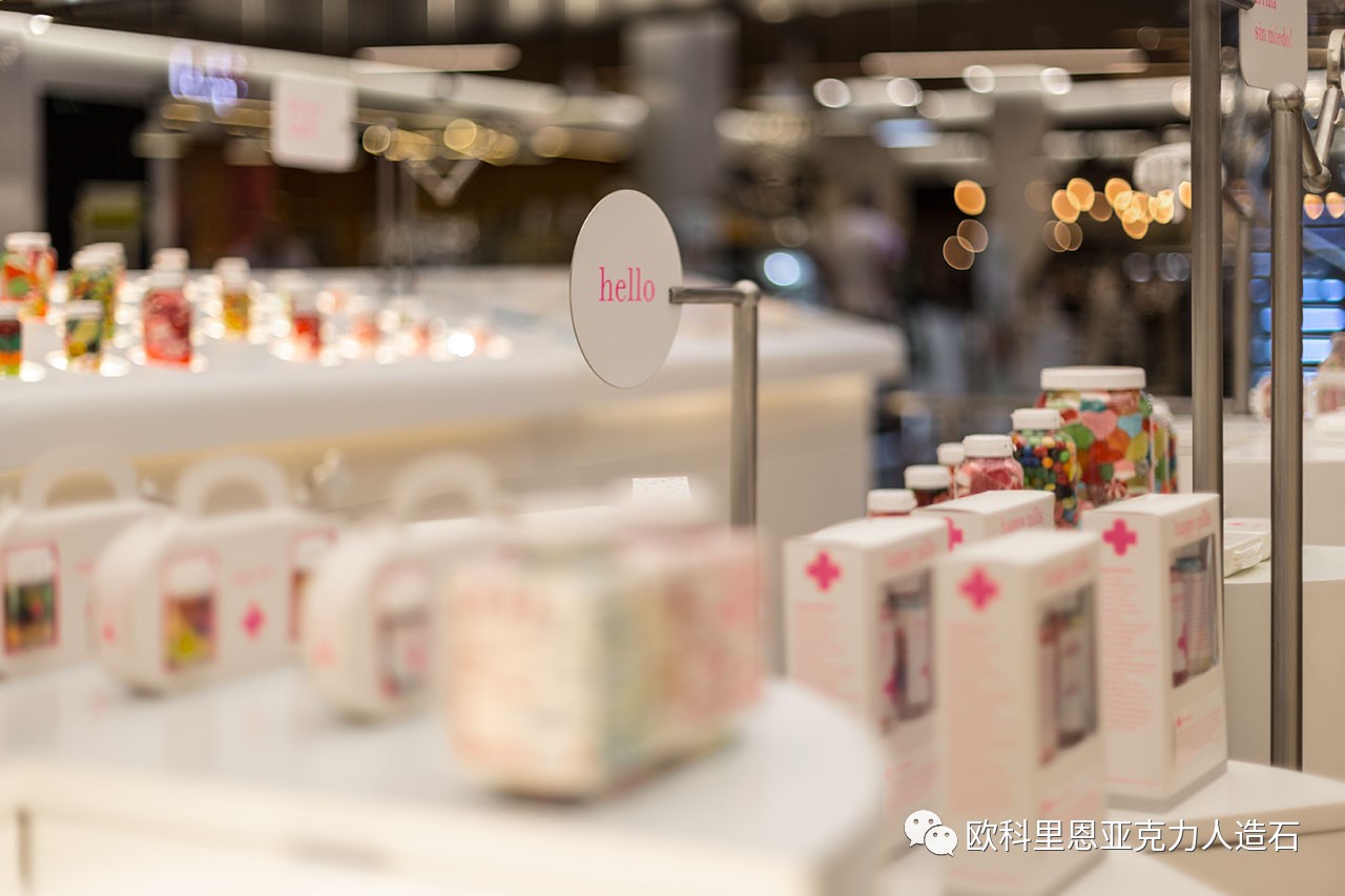 什么是人造晶体,什么是亚克力玻璃