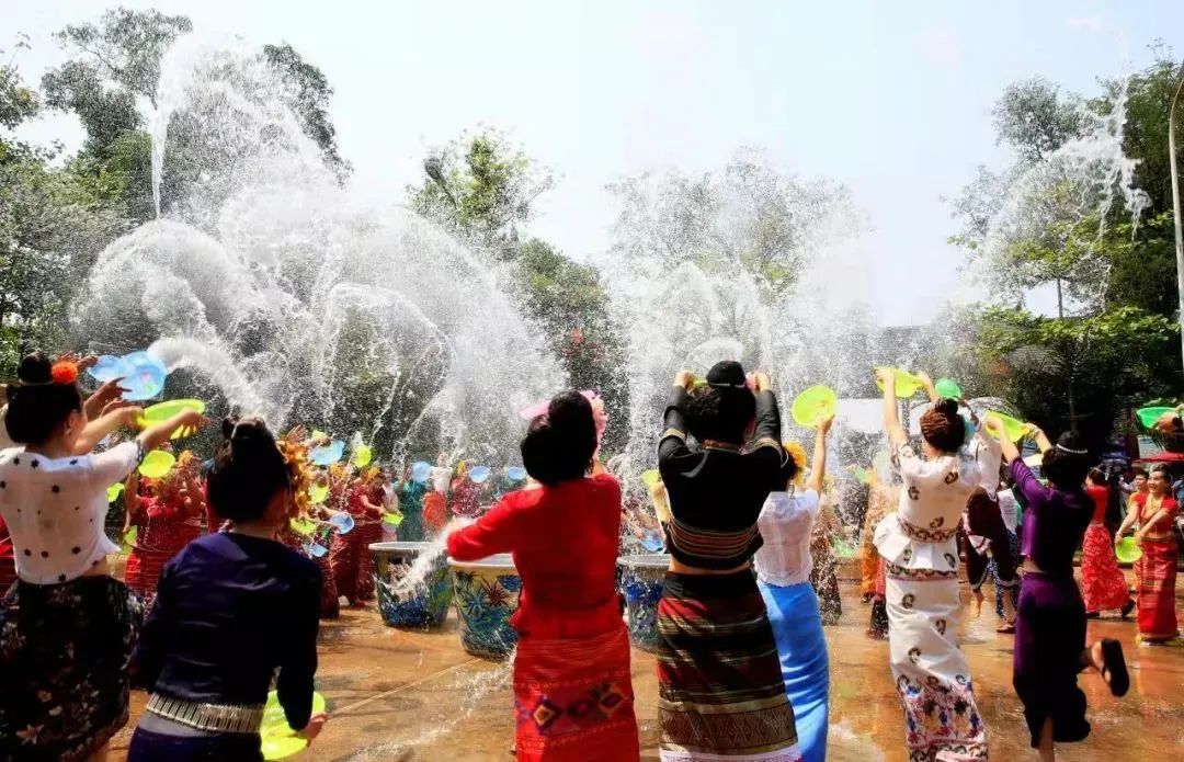 云南有哪些旅游节庆,云南最具有代表的过年非遗文化