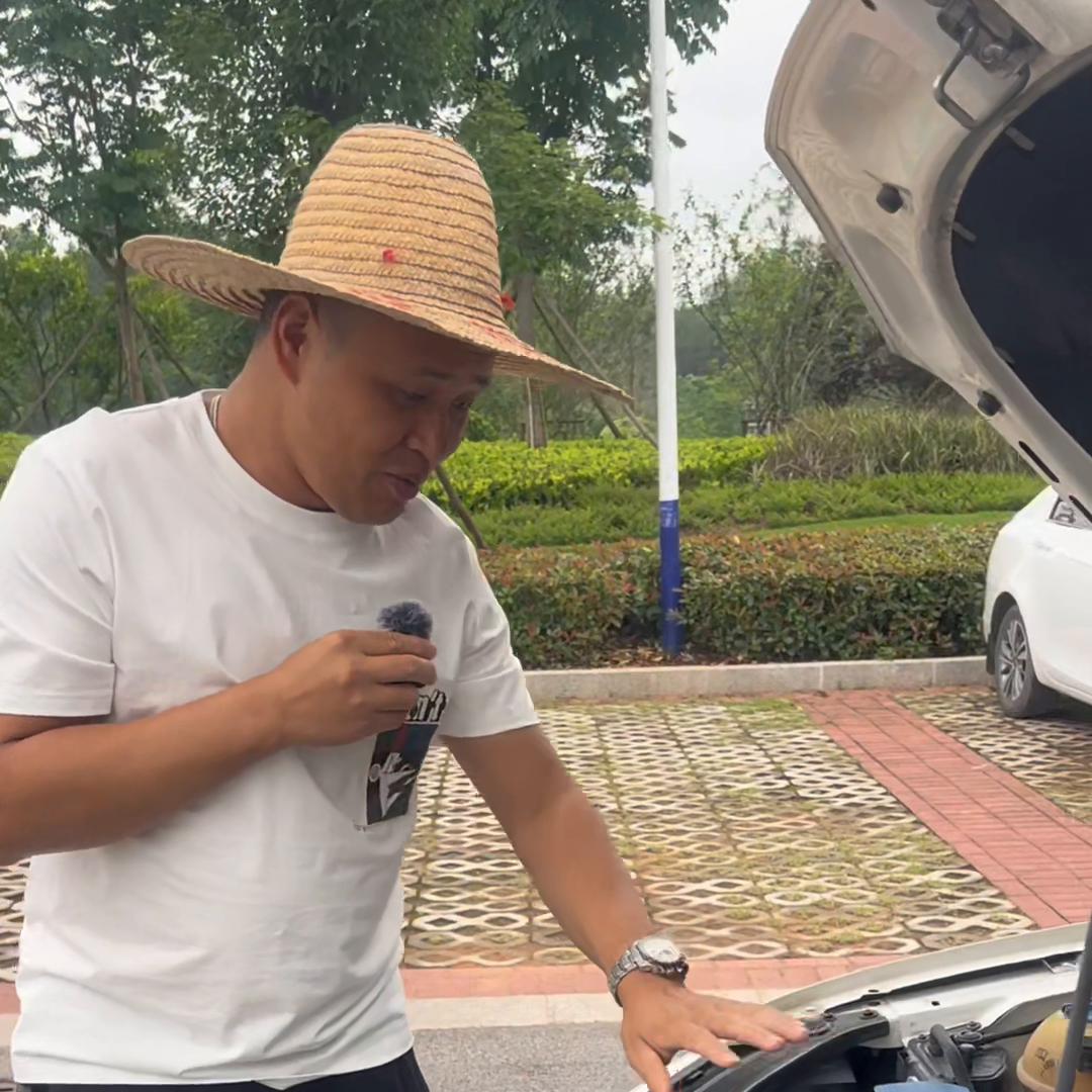 2017大众朗逸1.6自动挡新车指导价,2017年朗逸1.6自动顶配报价