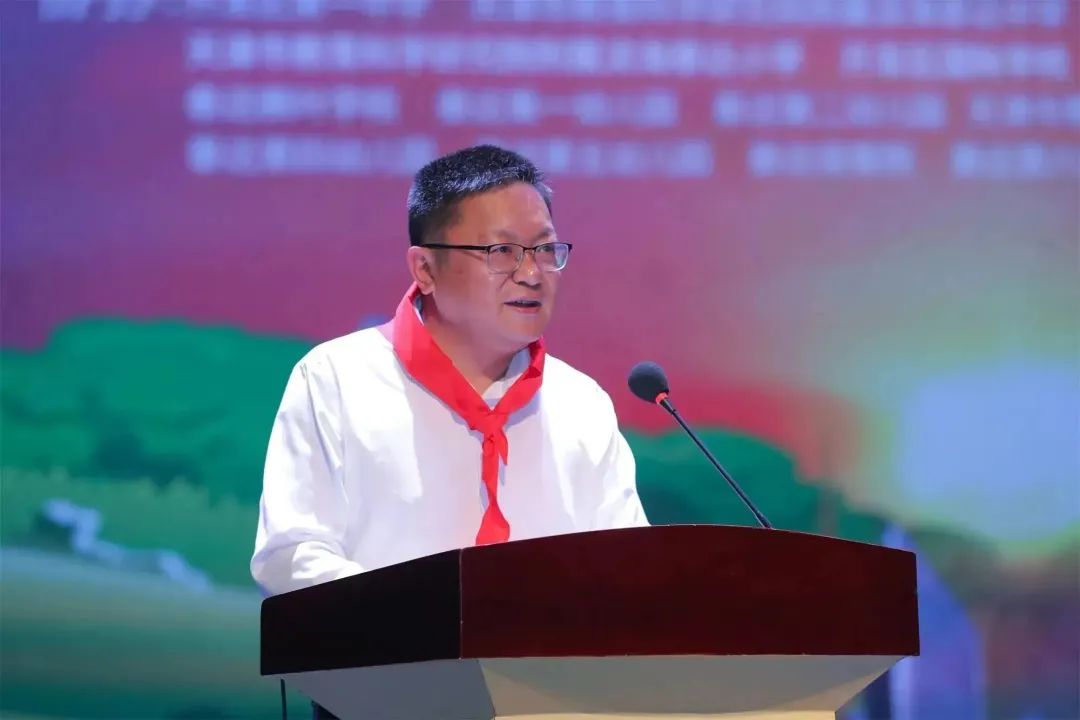 少年儿童心向党活动展览,老少童声颂党恩携手迈向新征程