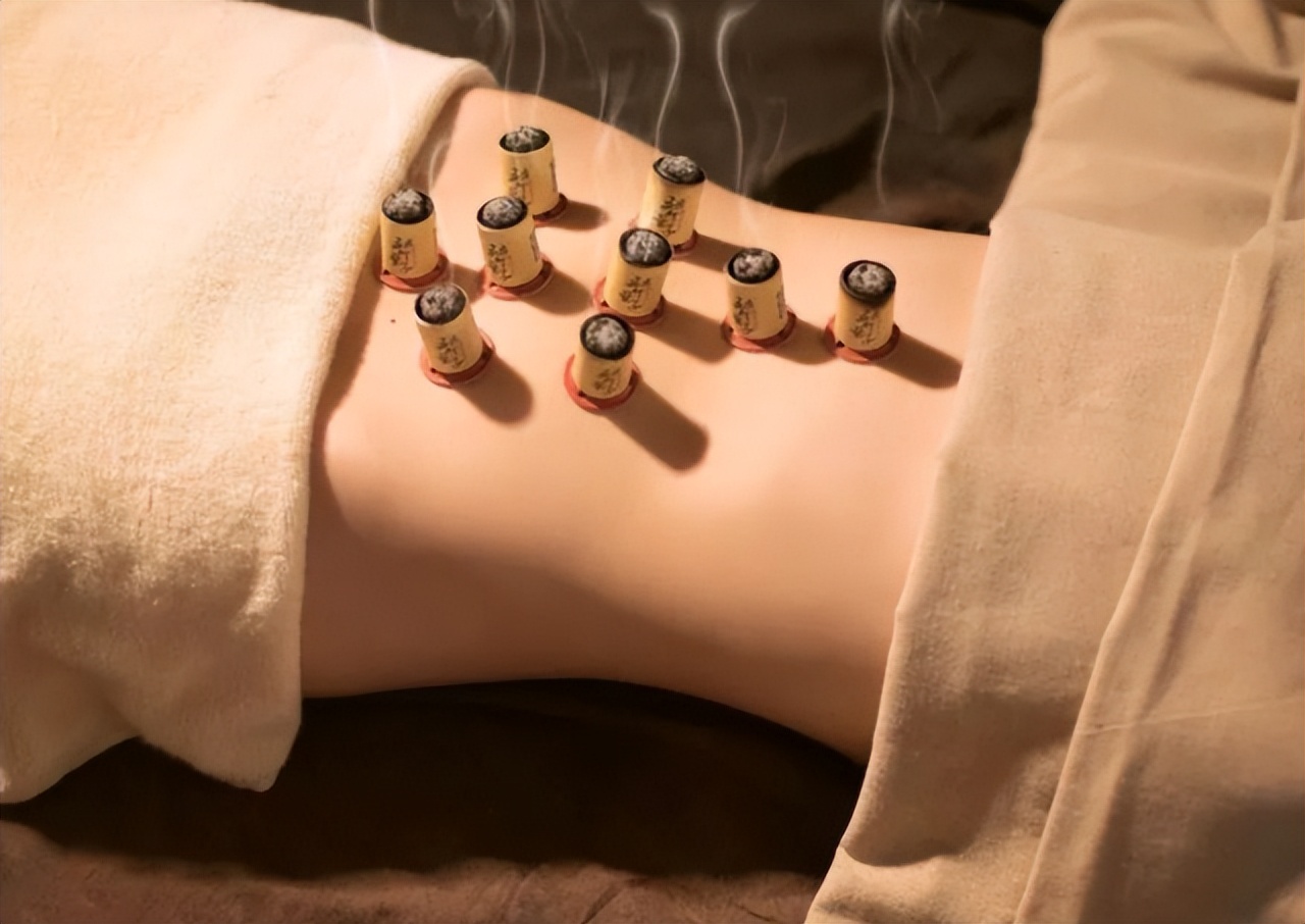 睡前在肚脐放点它，安神暖胃缓解痛经！夏天还能消小肚腩，快试试