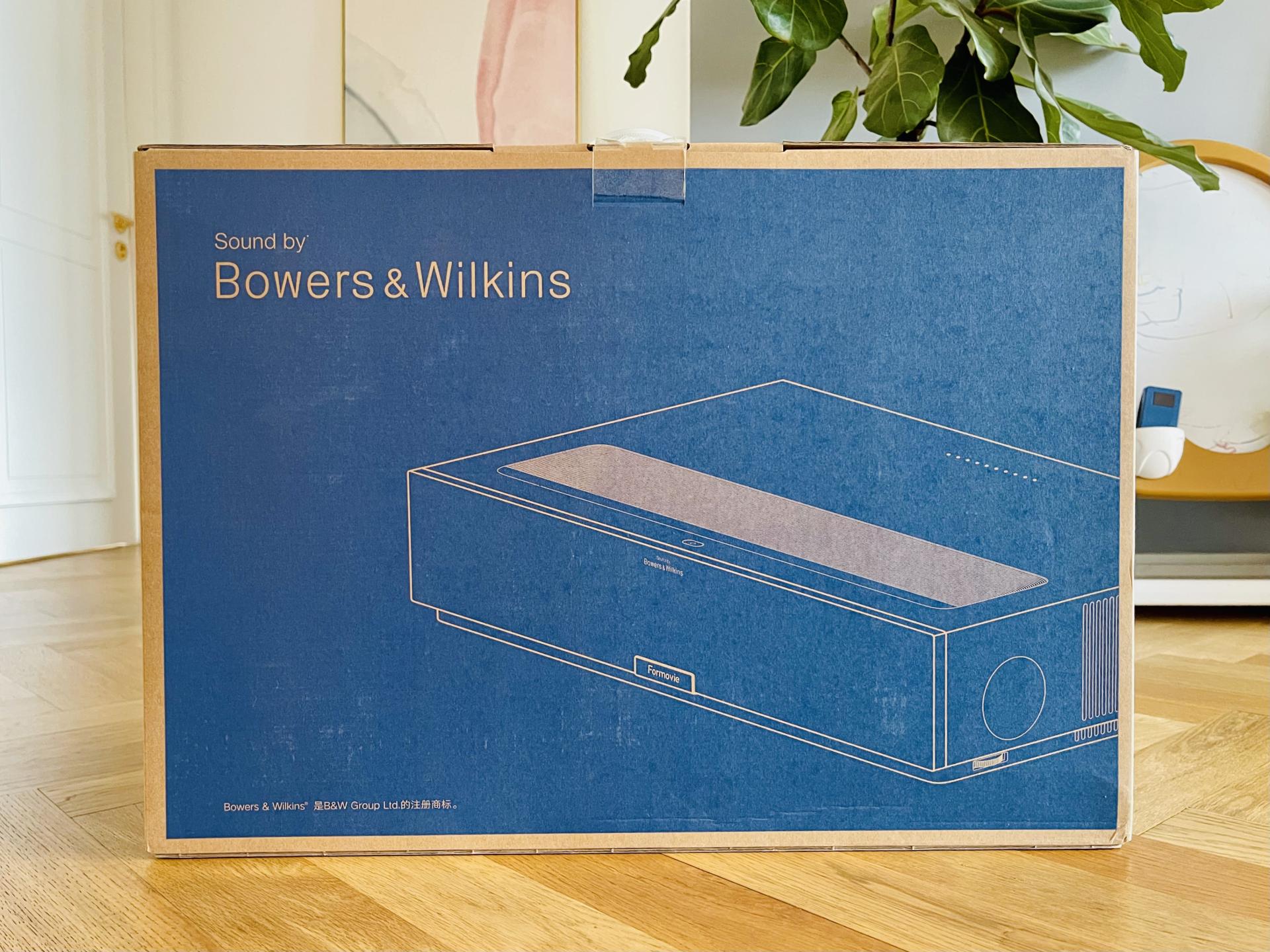 峰米全色激光电视t1实测,一图了解峰米全系激光电视区别