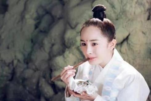 有哪些明星头发秃顶,秃顶明星发际线