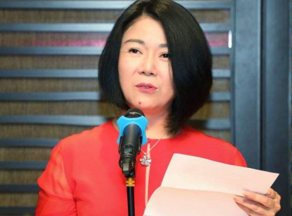 海南发现一山头长得像毛主席，孔令华跪地流泪，李讷也都感叹很像