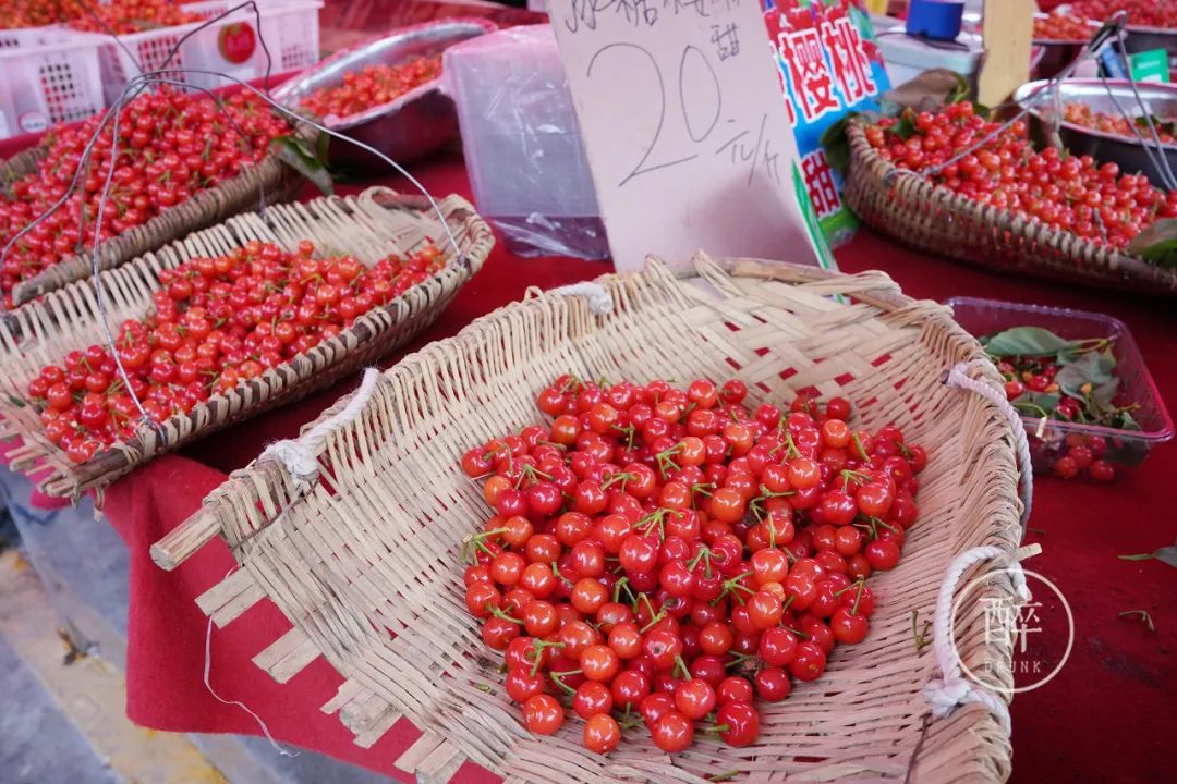 成都这个市场只开半天还放高温假，地图上找不到