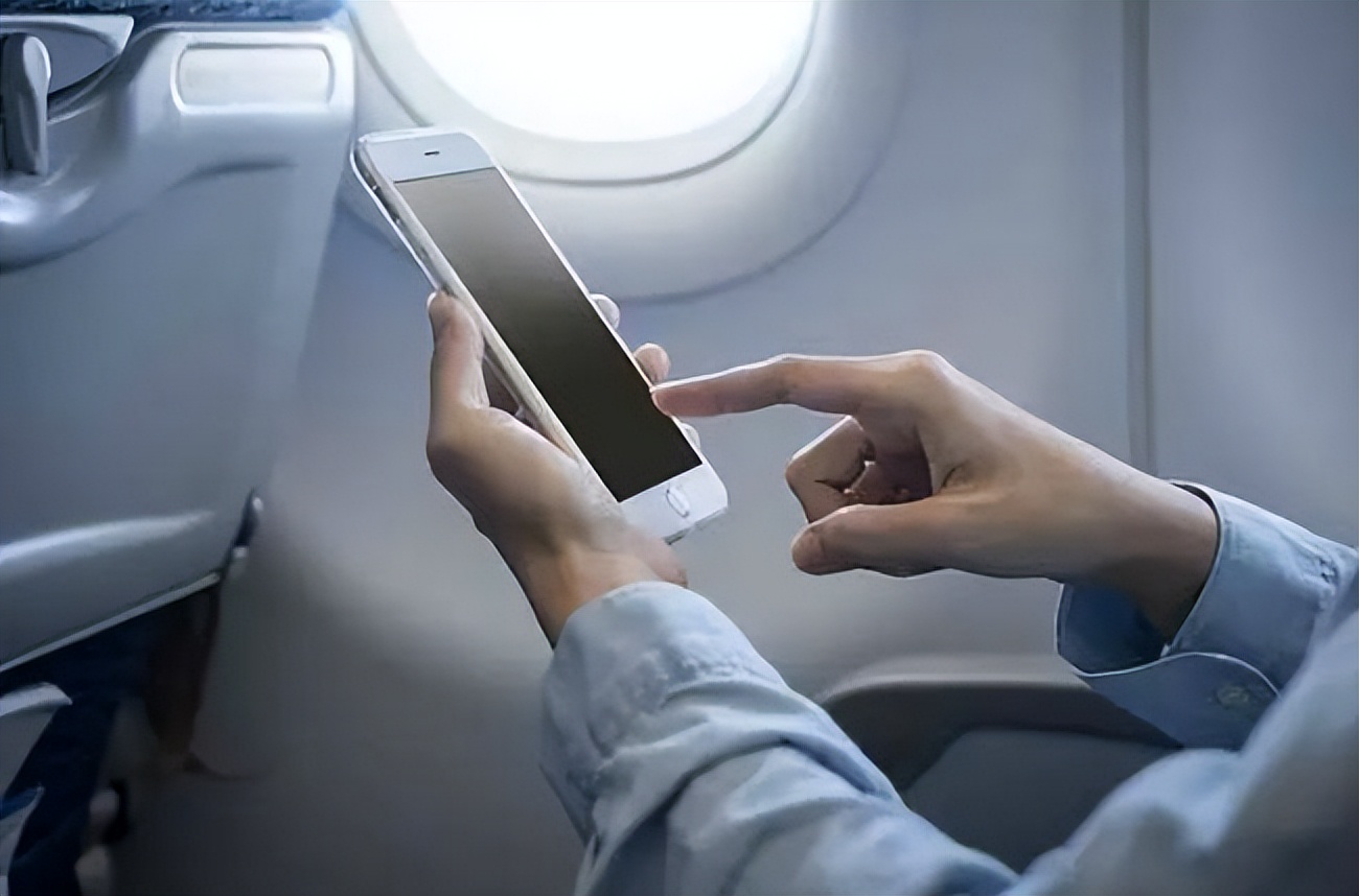 随身携带上飞机的物品怎么过安检,过安检的东西是不是都能带上飞机