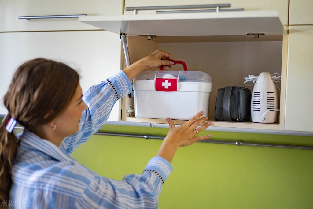 克罗恩病和严重的肠道疾病区别,克罗恩肠道炎症严重会有什么症状