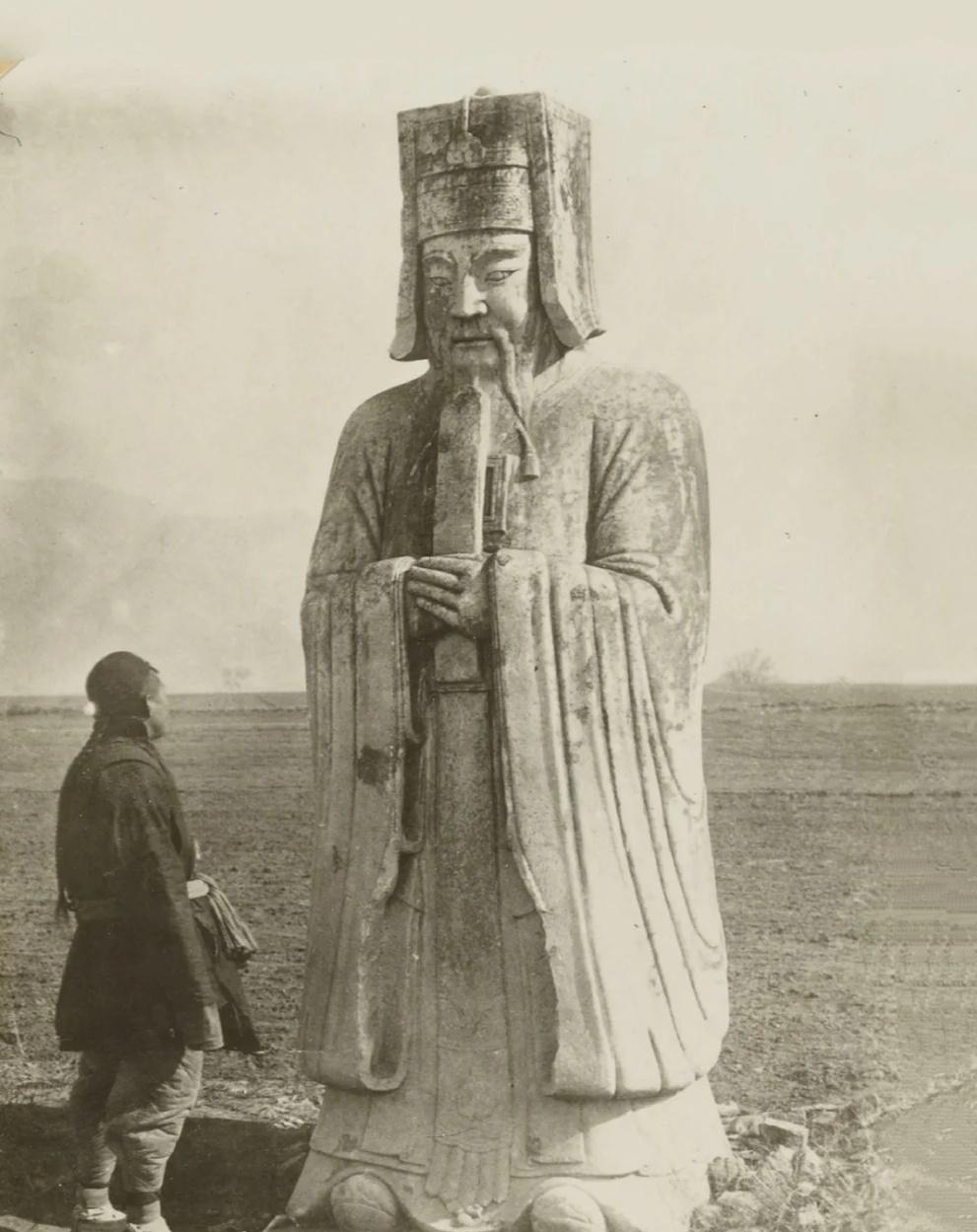 30张真实又罕见的老照片，阴毛假发工作者，我怀疑他用错地方了