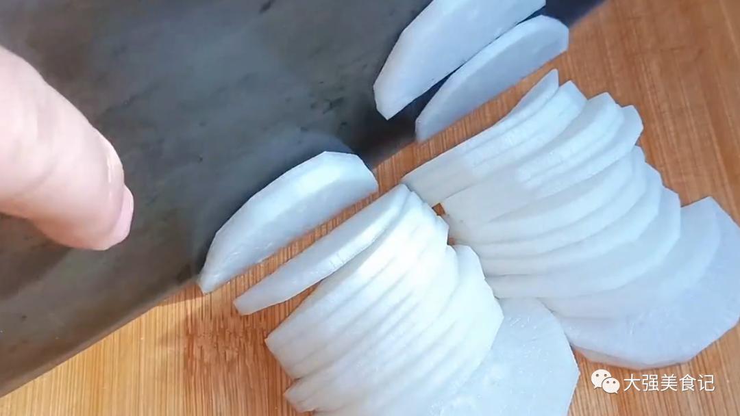 阳了后咳嗽厉害用什么汤止咳,阳后喉咙痒咳嗽喝什么汤好