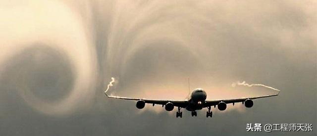 印度一航班降落时故障,印度航空737坠毁海上