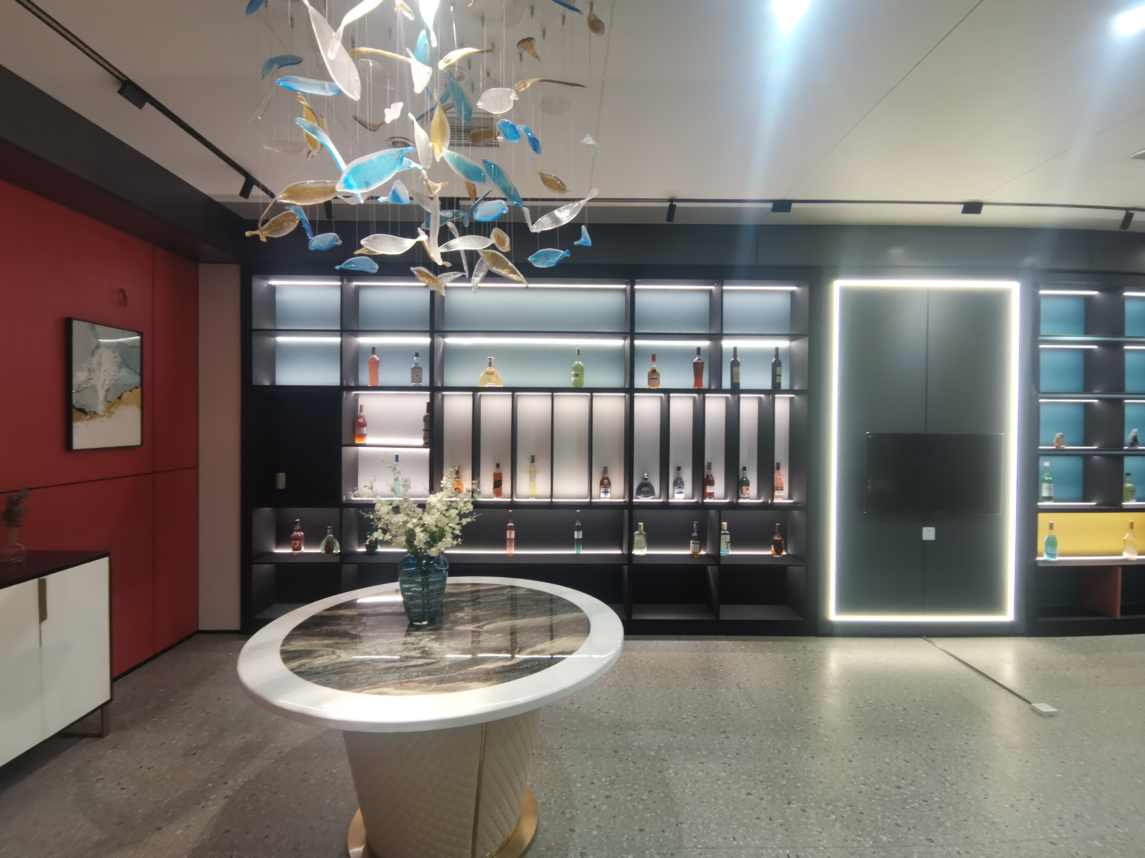 网上买装修材料和实体店买哪个好,装修在网上买什么东西最划算