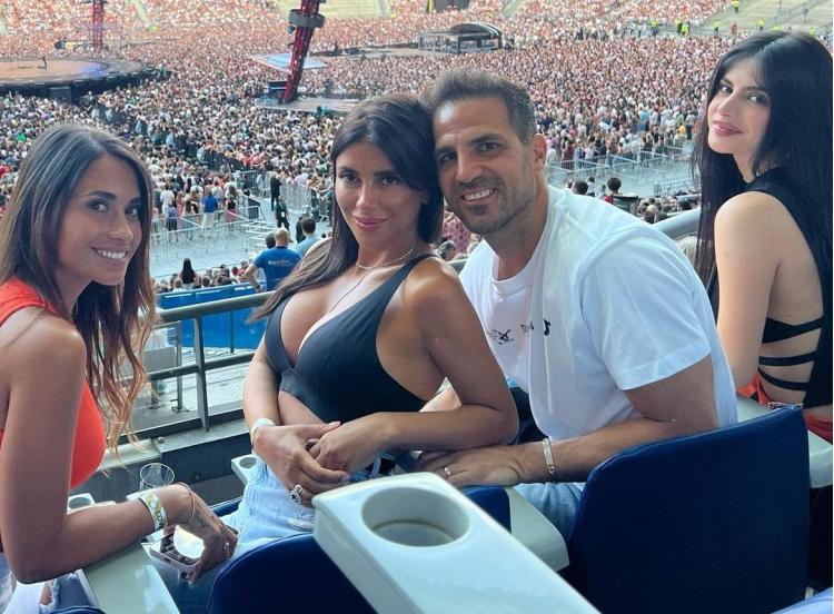 梅西与安东内拉在家直播,梅西和娇妻