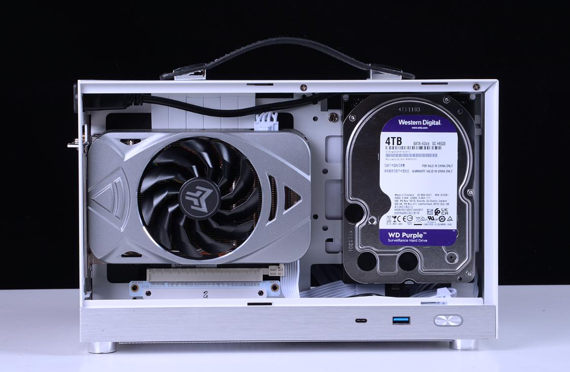 5000元itx主机加便携显示器,能吊打万元笔记本的itx主机