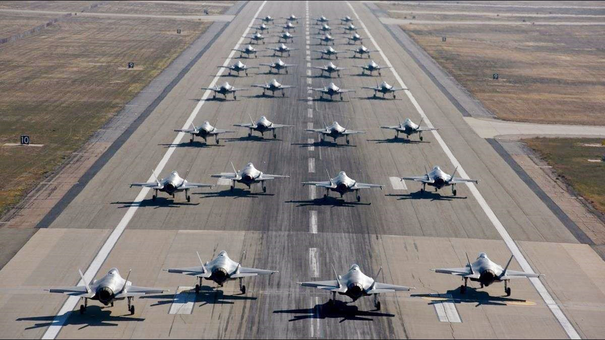 美f35c战机坠入南海是真是假,美f35坠入南海是什么原因