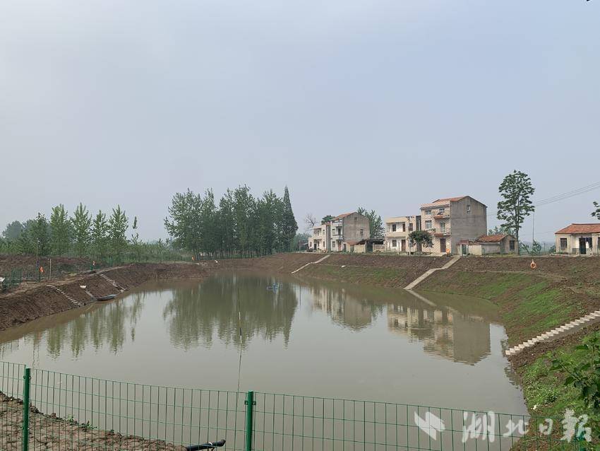 投资20万，马鞍这个村烂泥坑变蓄水池