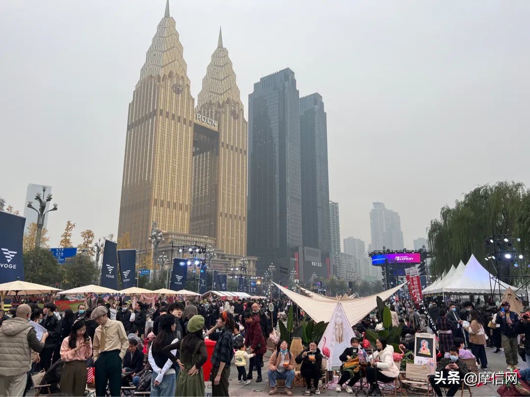 “燃无极•鑫连心”——隆鑫通用•VOGE机车文化艺术节盛大举行