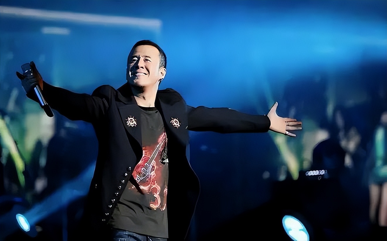 杨坤为什么在乐坛的地位高,杨坤为什么在乐坛的地位这么高