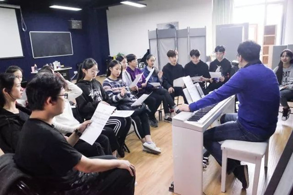 艺术生就业前景分析,艺术生毕业就业方向及前景