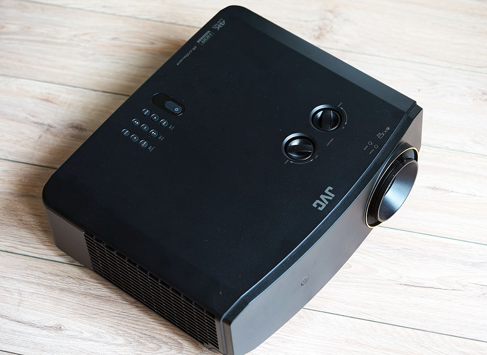小宙斯第二代如何？JVCN69激光投影机超详细试用