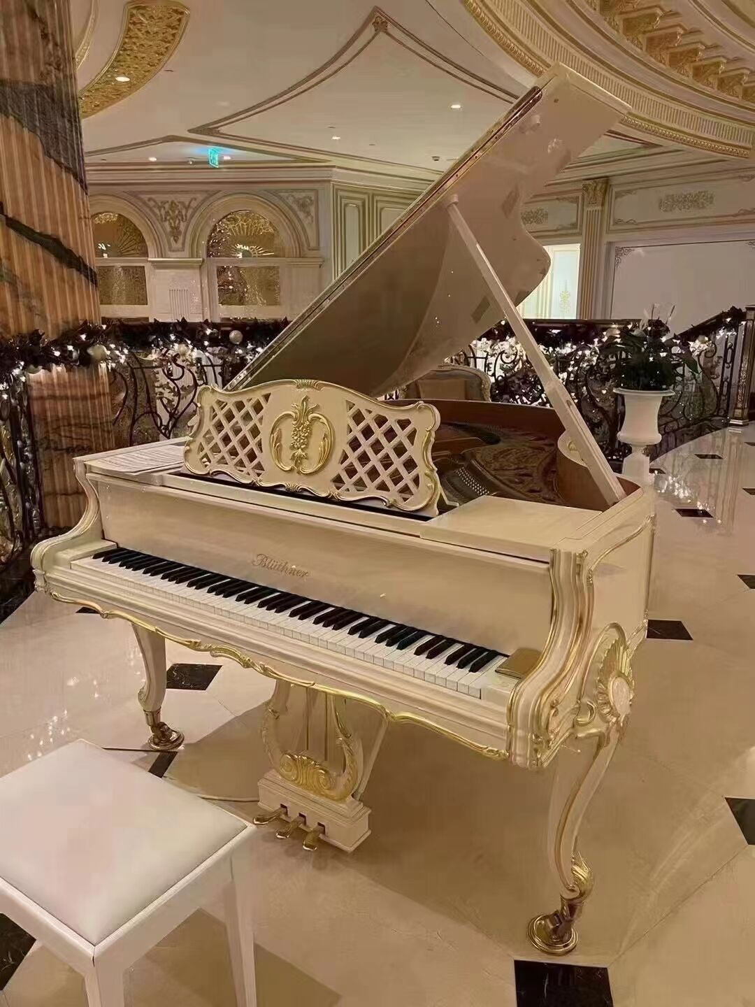 三角钢琴买什么价位比较好,上海三角钢琴什么品牌好