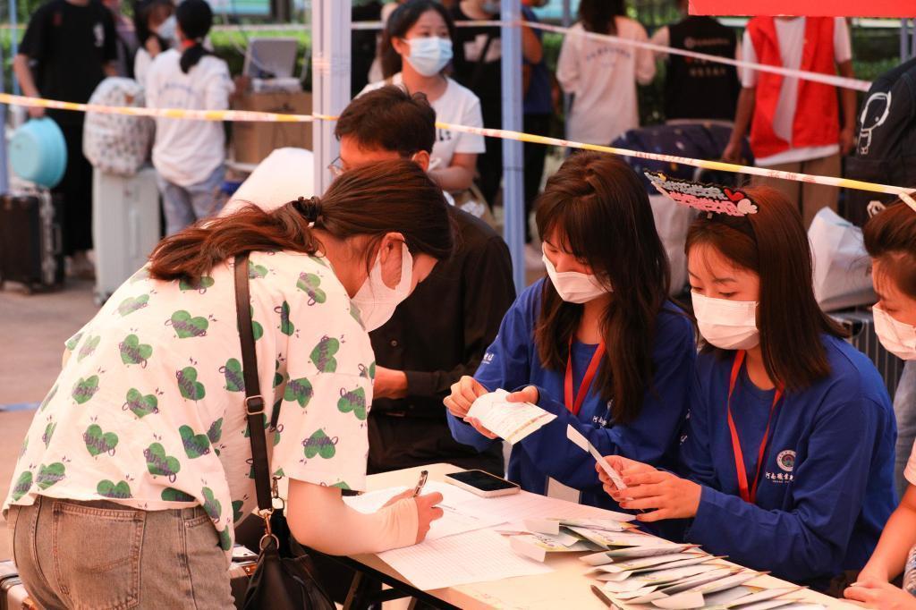 河南职业技术学院喜迎2022级新生