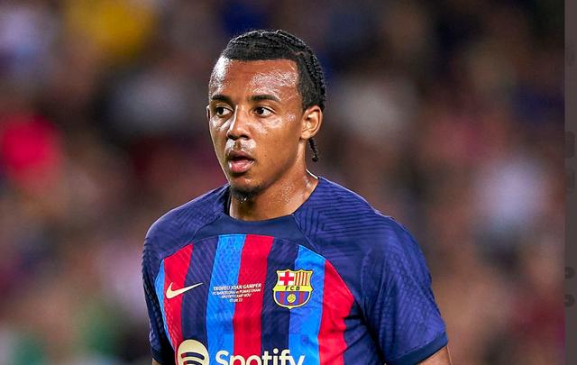 标价8000万欧元，巴萨铁卫不满哈维失信，引多家豪门哄抢