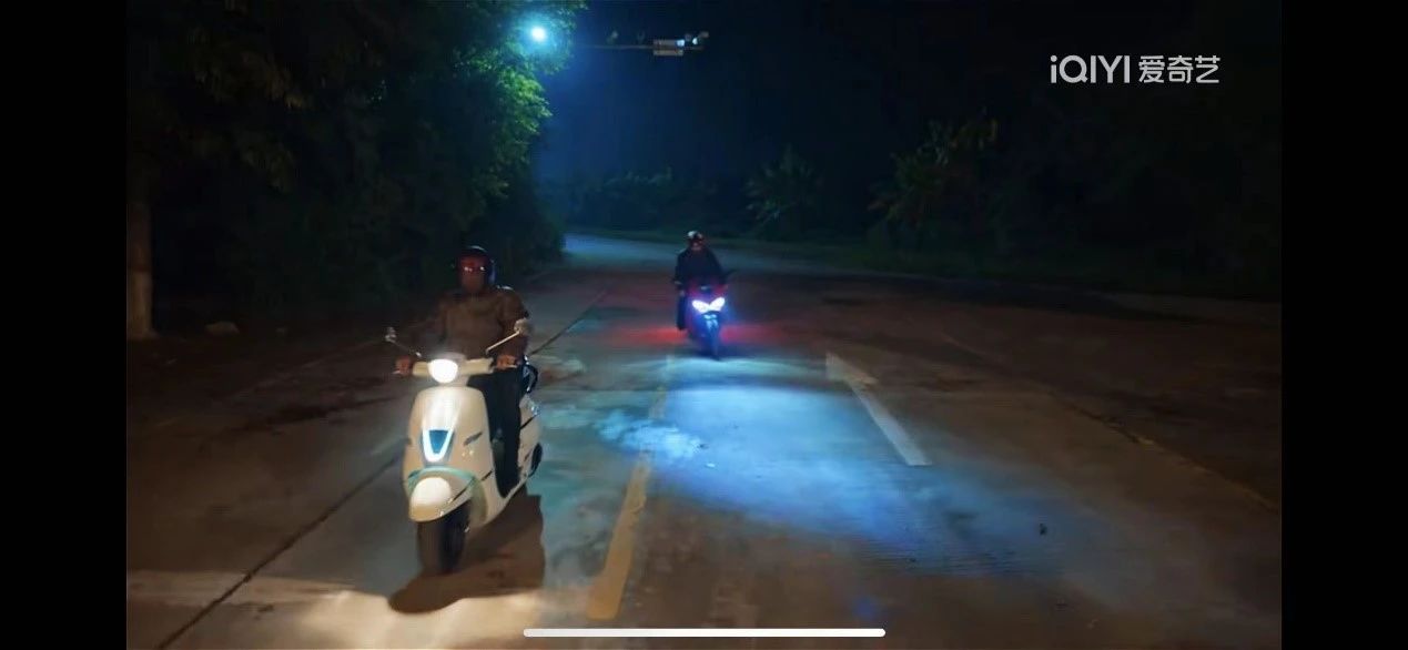 摩托车注定是被误解和歧视,狂飙不文明行为