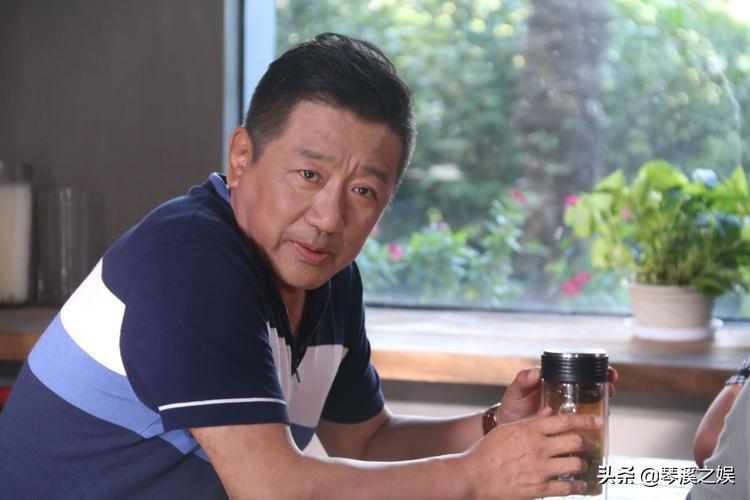 丁勇岱儿子丁宁哪年出生的,丁勇岱因戏结缘