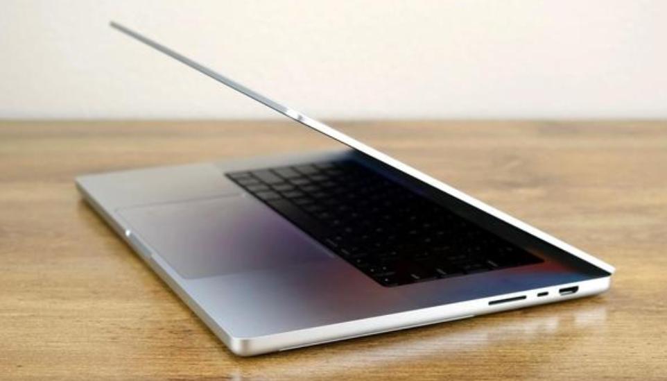 2021macbookpro使用硬盘,macbookpro2021显示效果