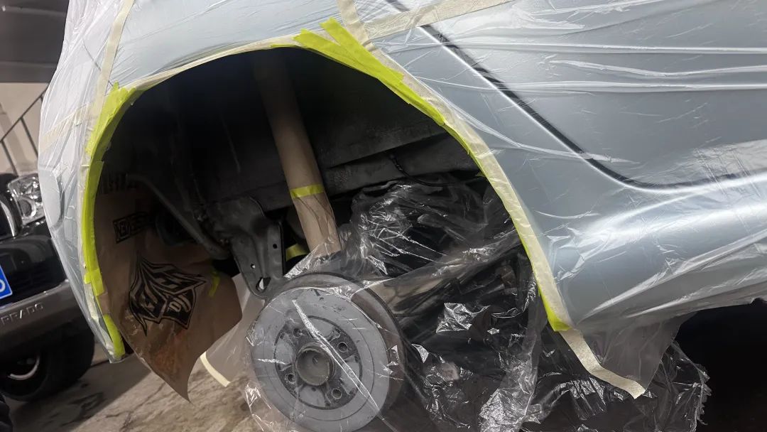 2010款比亚迪f0翻新案例,比亚迪f0全车翻新喷漆多少钱