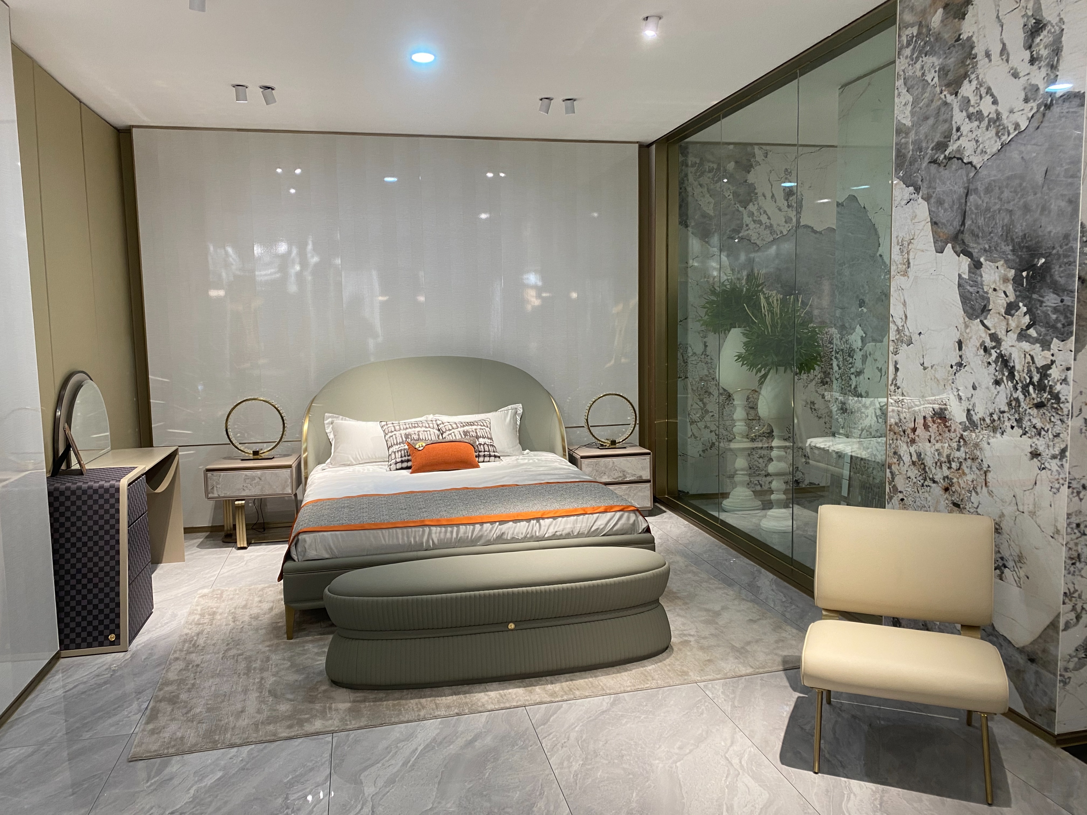 意式床推荐实木,意式轻奢床推荐性价比高的