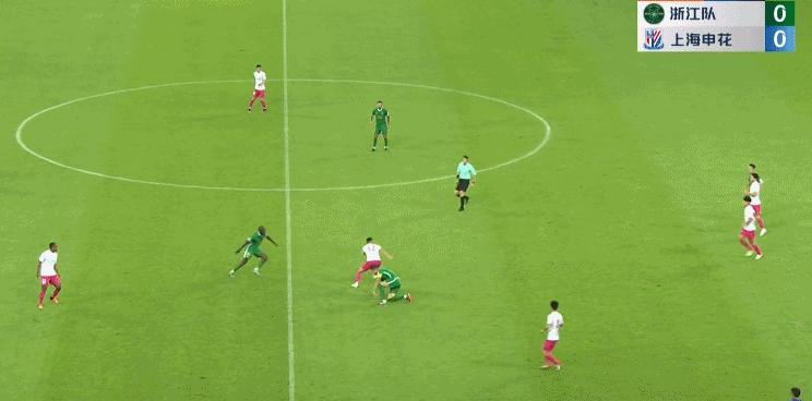 中超申花1-0亚泰前3轮取得全胜,中超最新积分榜冲超形势大逆转