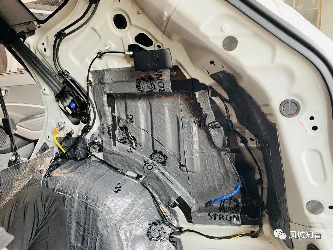 新胜达双层隔音玻璃,现代新胜达汽车音响隔音改装