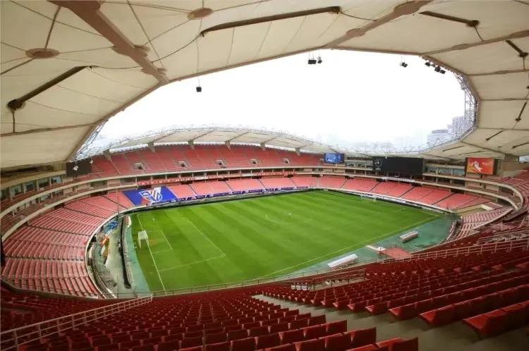 有专业足球场的球队,拥有足球场的球队