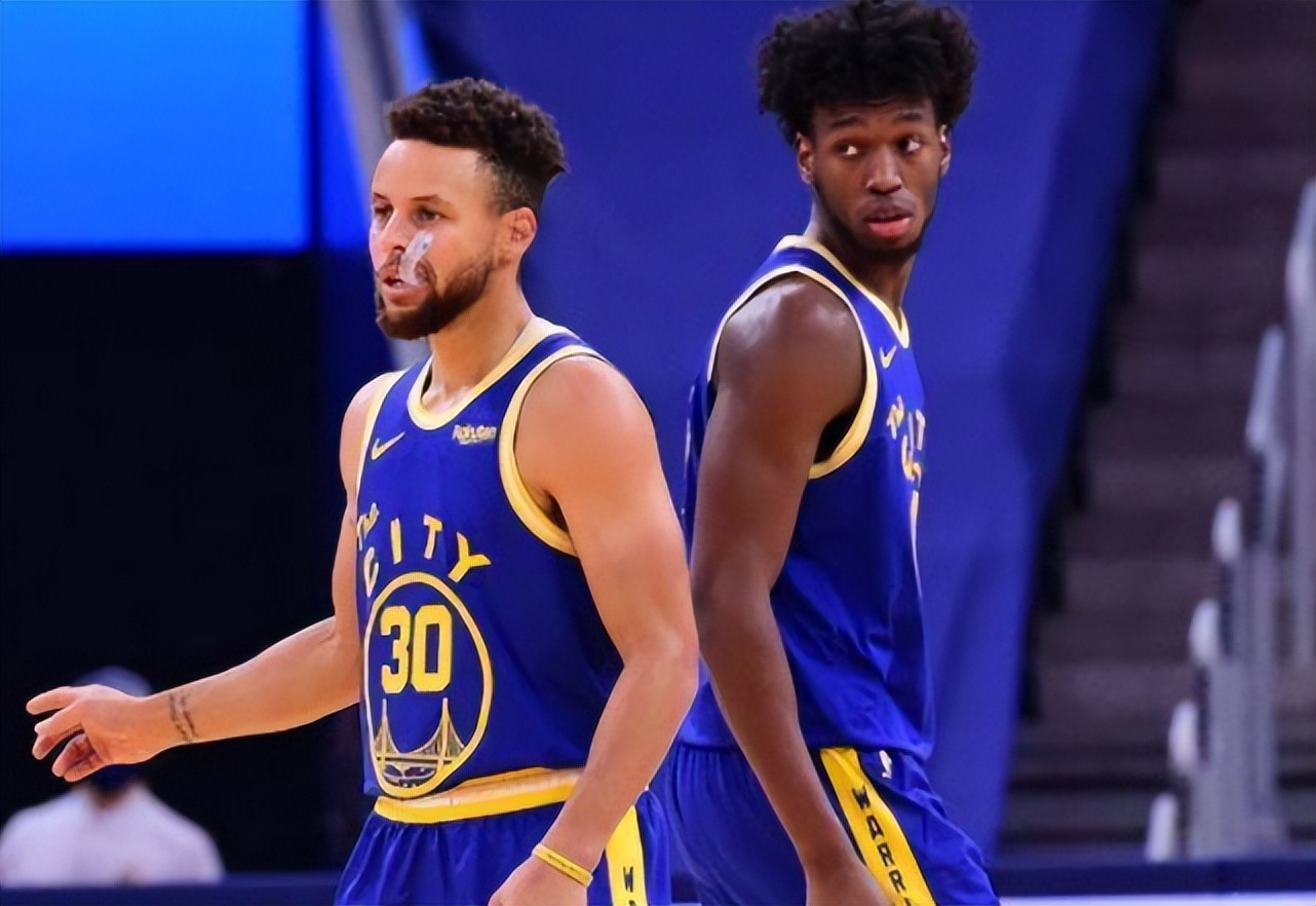 库里4年2亿续约,勇士队今年能拿冠军库里现况如何
