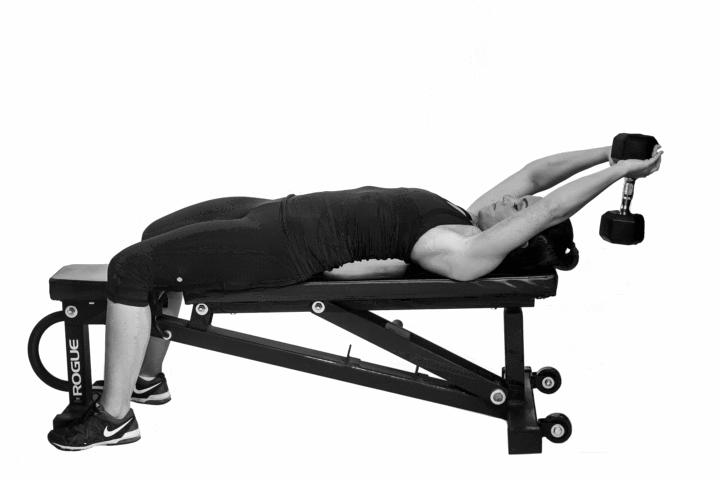 明明是全身最性感的身材线条，你却把它看成肋骨外翻？