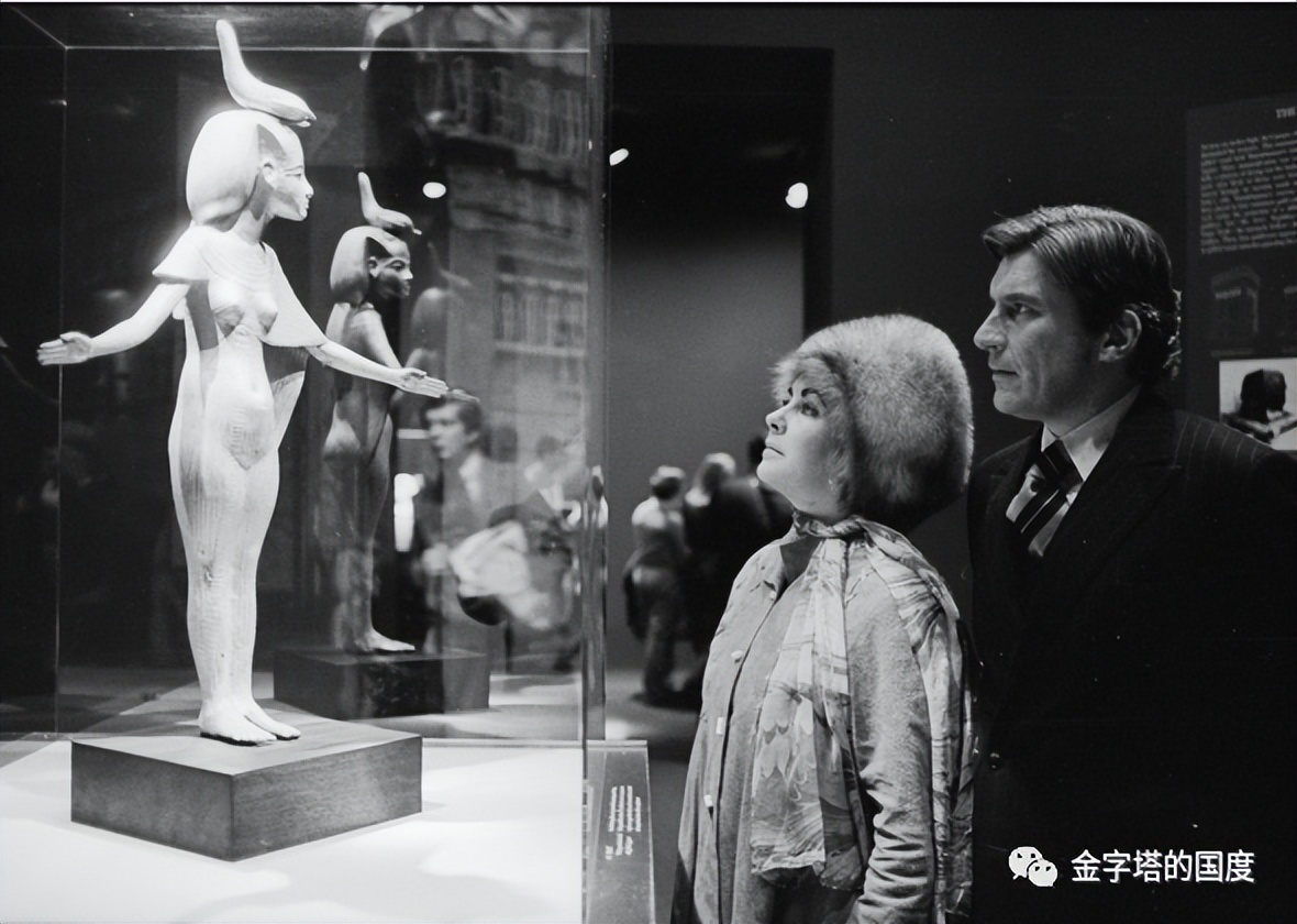 图坦卡蒙100年：埋在黄金堆里的神秘小皇帝