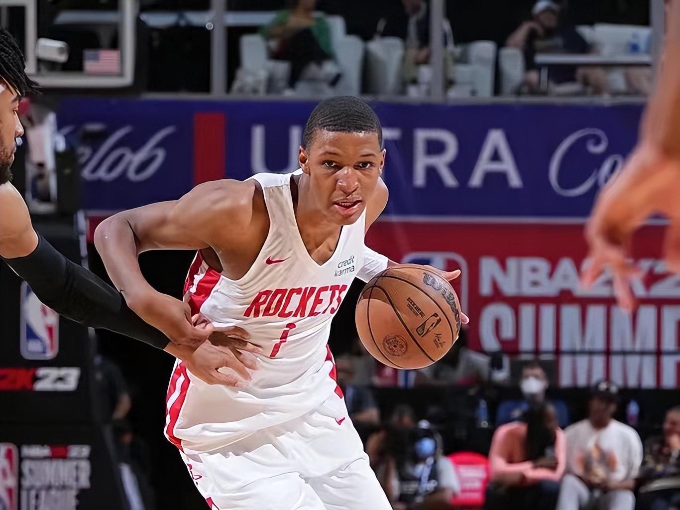 打了2年NBA，来打夏季联赛还是那么菜！再这样下去你要被火箭舍弃