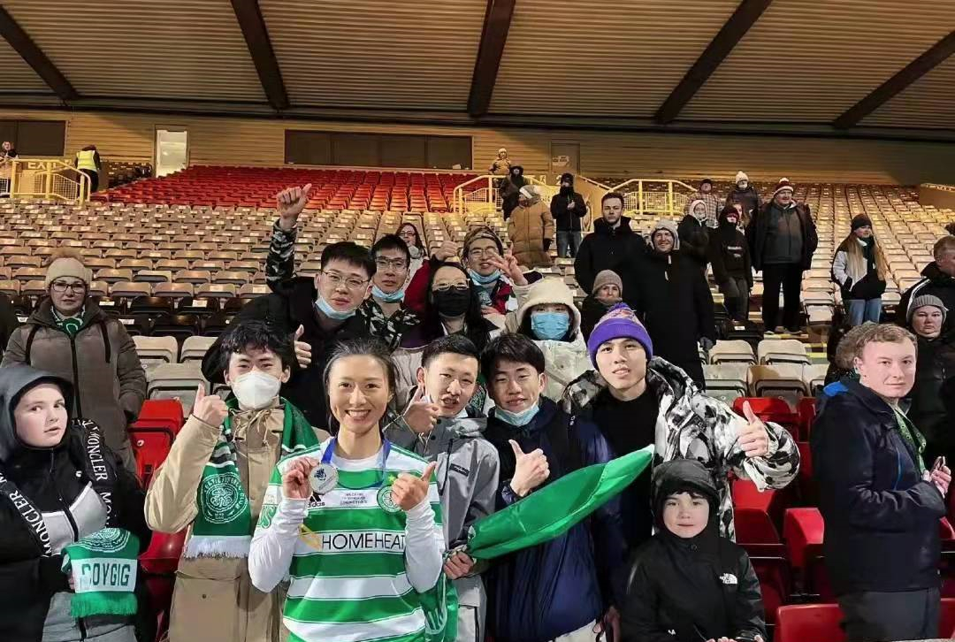 00后中国选手打破纪录,中国00后奥运小将夺金瞬间