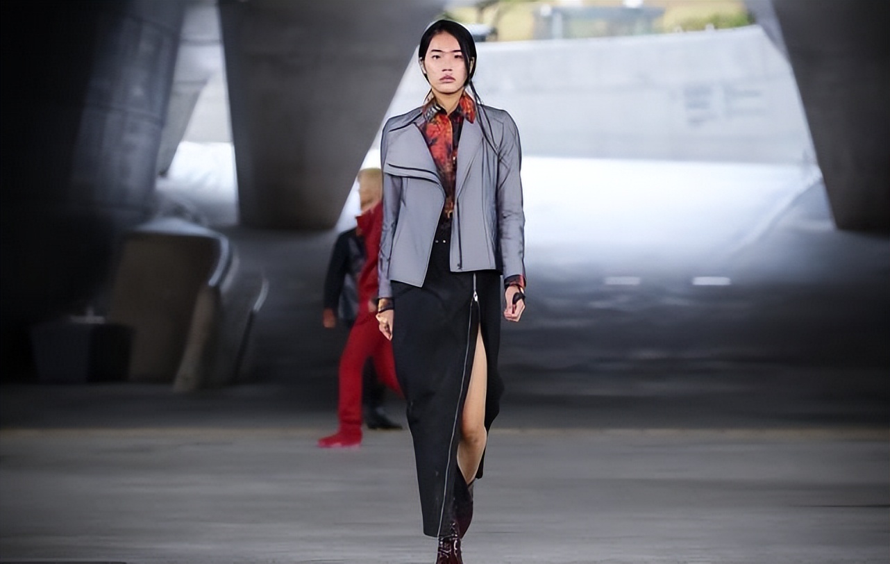 韩国女士裙子穿搭所有过程,韩国时尚穿搭走秀