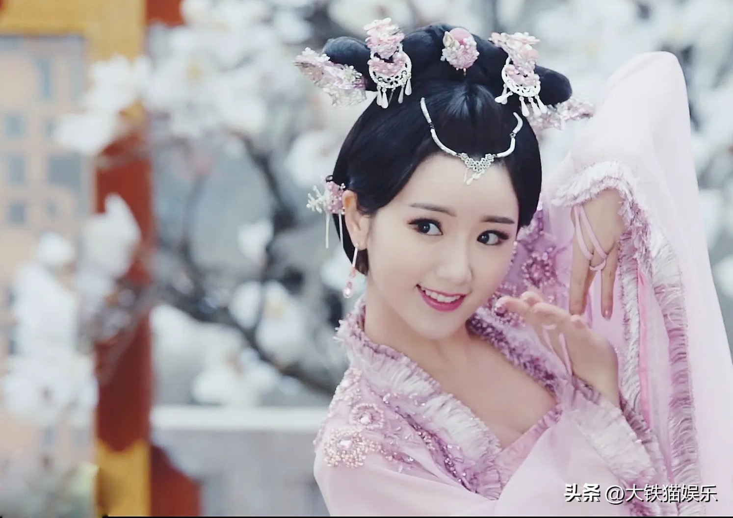 演女二抢女主风头，挑大梁却又差了点意思，这5位女星问题出在哪