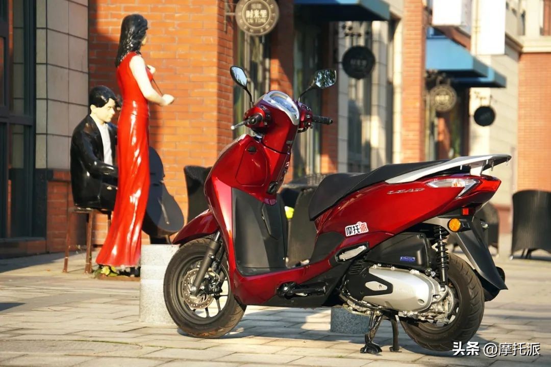 本田lead125综合评测,降价3000的本田lead125值得购买吗