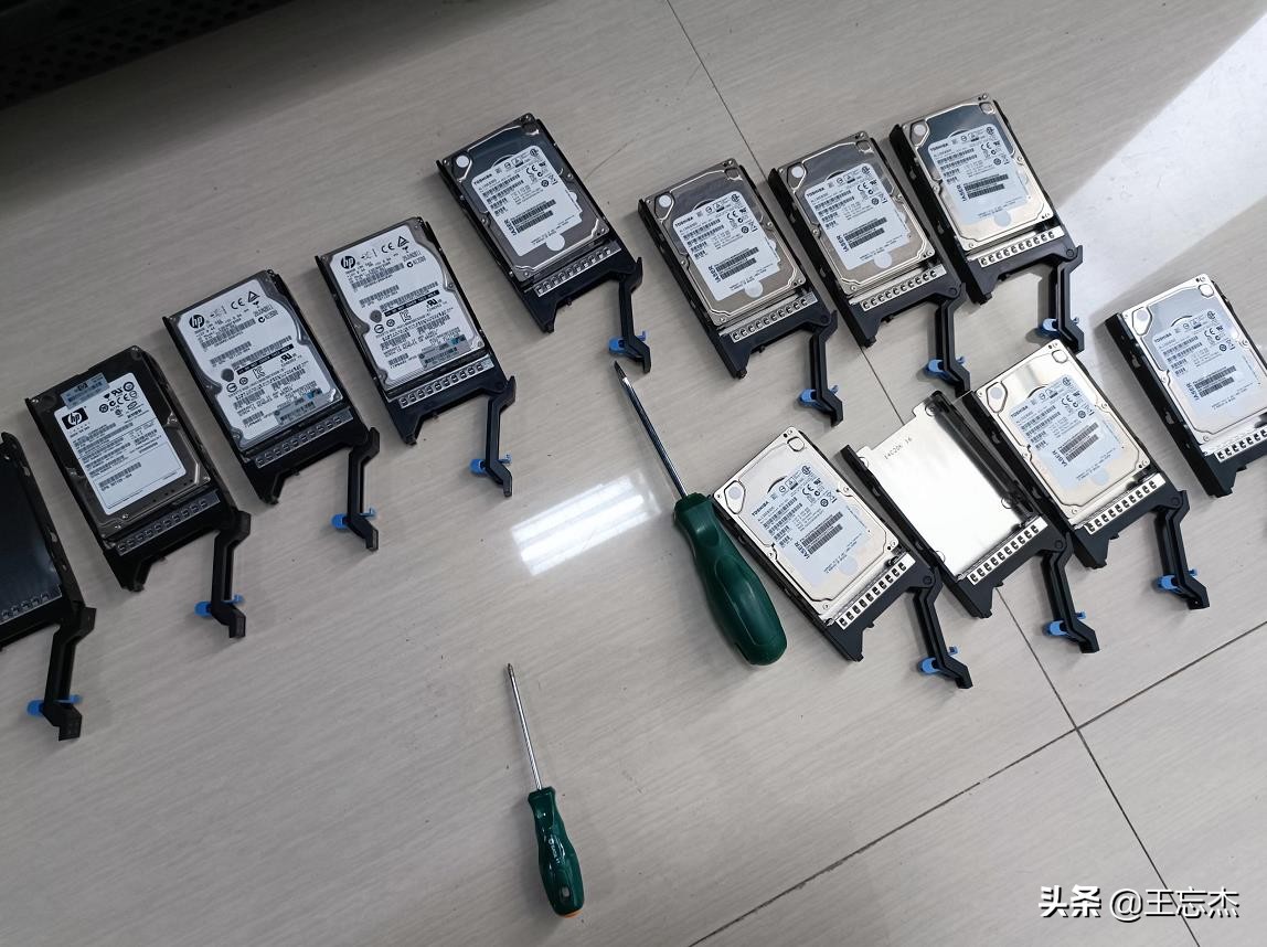 lsi创建raid1,lsi阵列卡直通模式设置