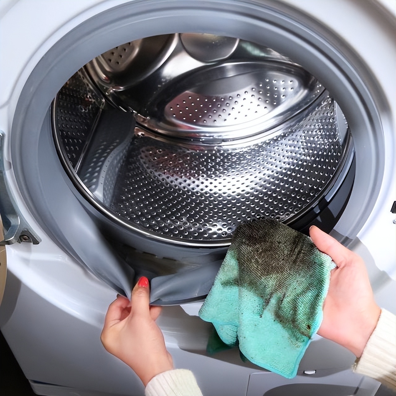 洗衣机太脏难怪衣服总洗不干净,洗衣机洗不干净特别脏怎么处理