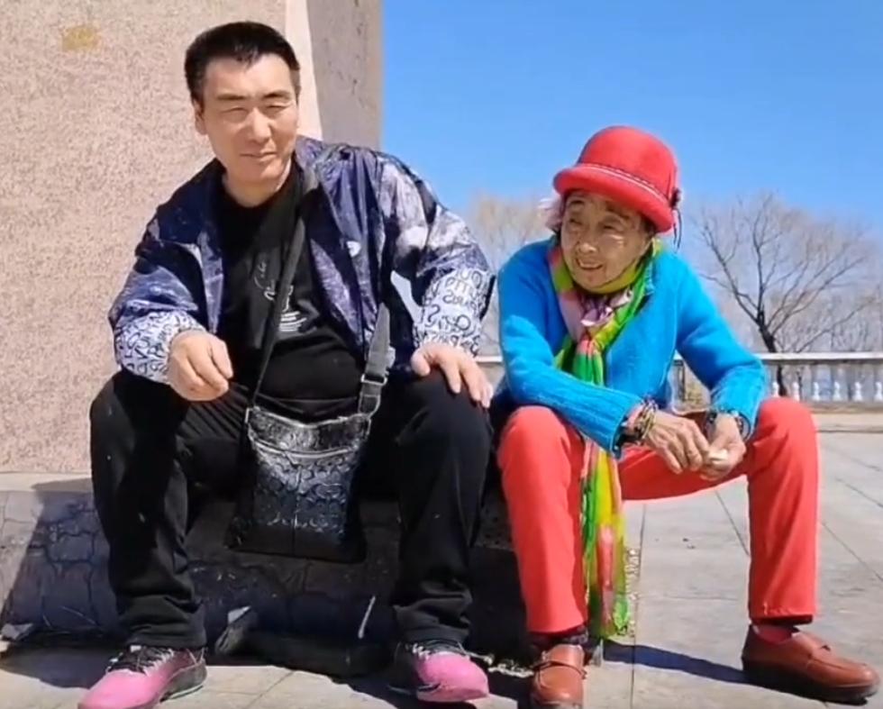 25岁小伙不顾反对娶60岁大妈,26岁小伙非要娶34岁女子完整版