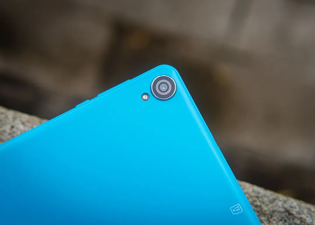 「台电P80T」一款一“器”化三“轻”的平板