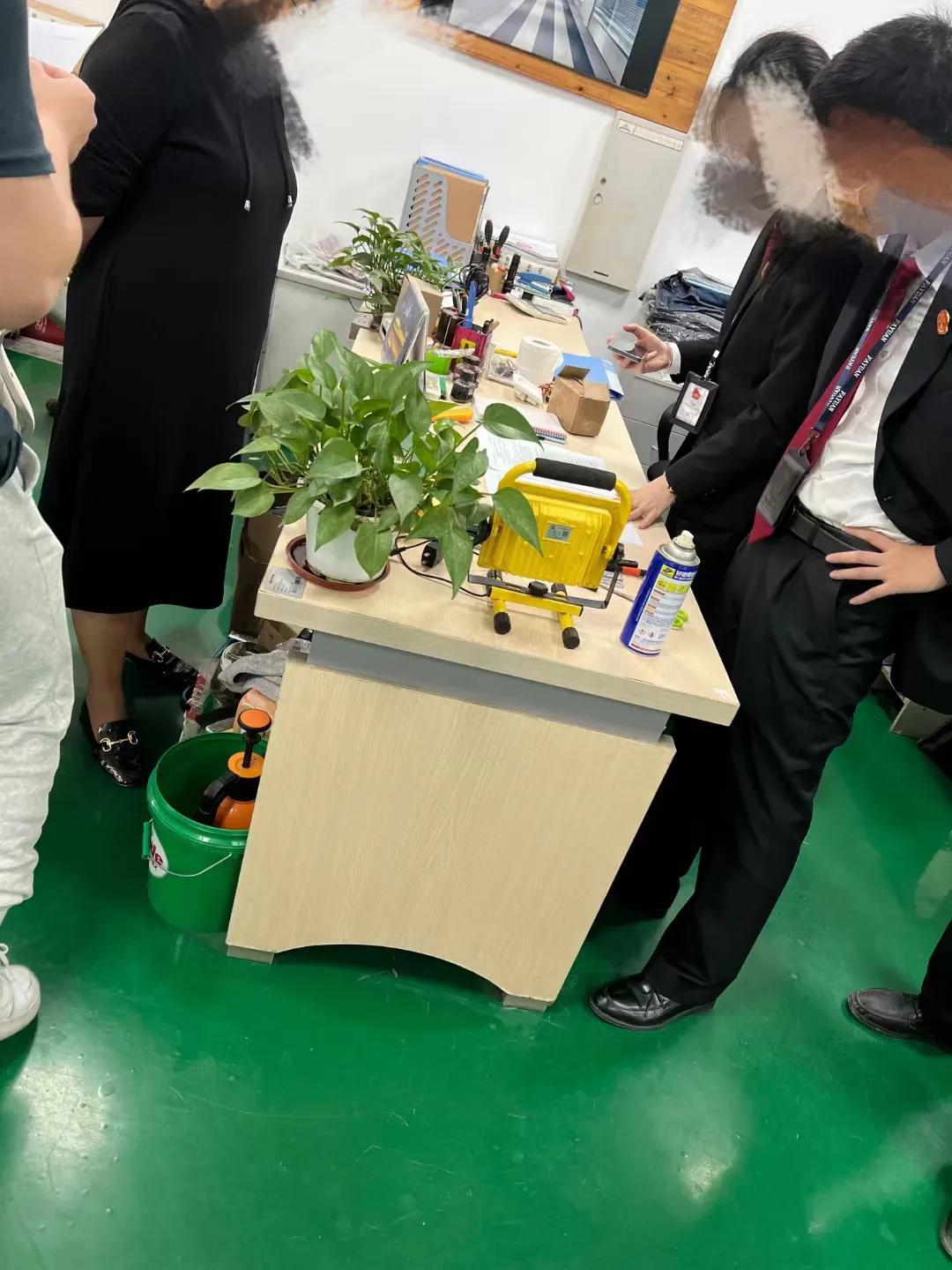 对方欠钱不还直接报警可以吗,有对方电话号码报警可以抓他吗