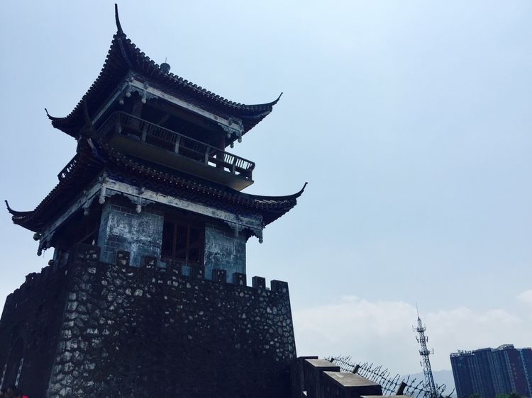 走近土家第一城一一恩施