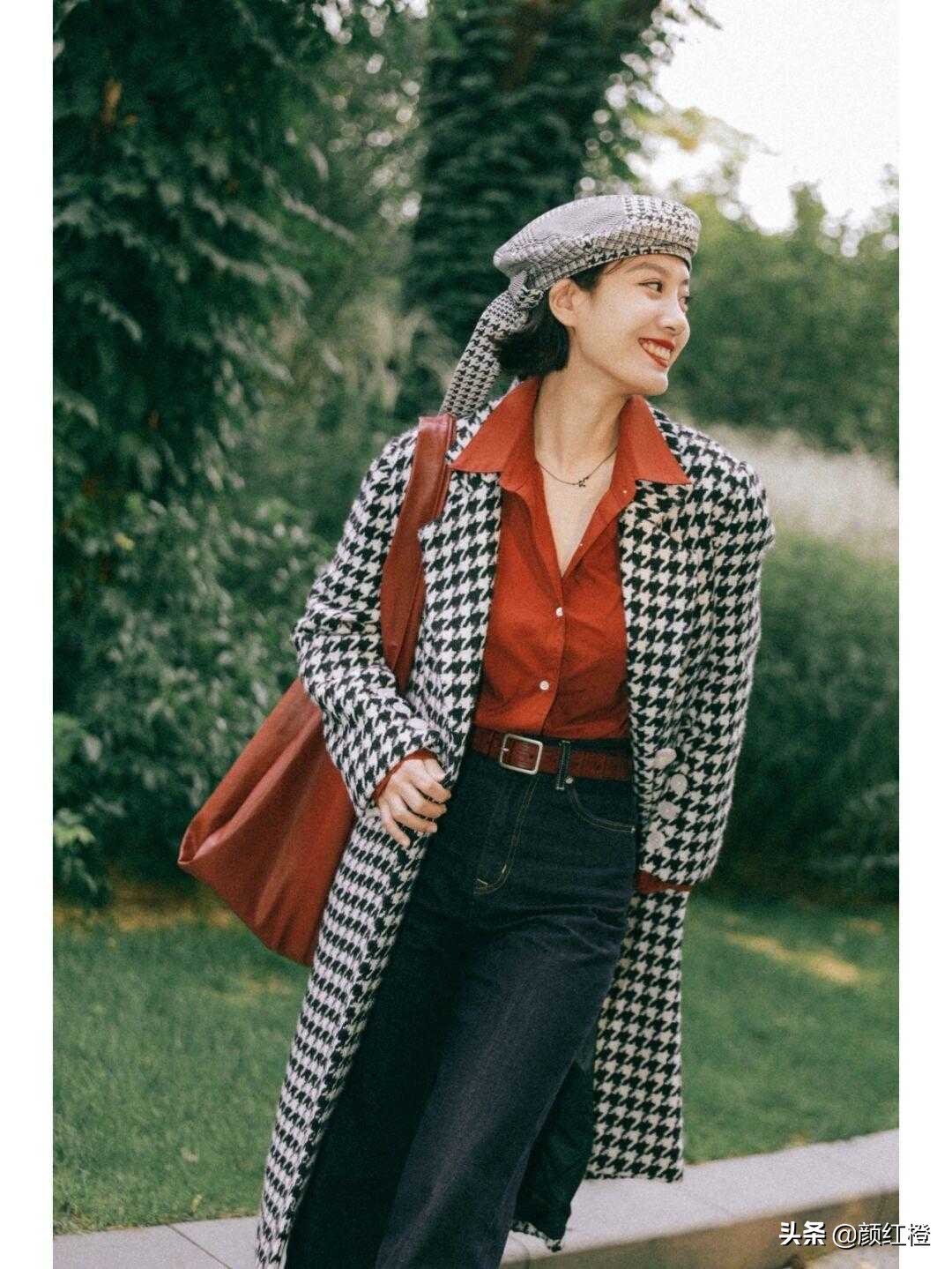 冬天黑色牛仔裤搭配男,冬天穿起来比较有型的牛仔裤