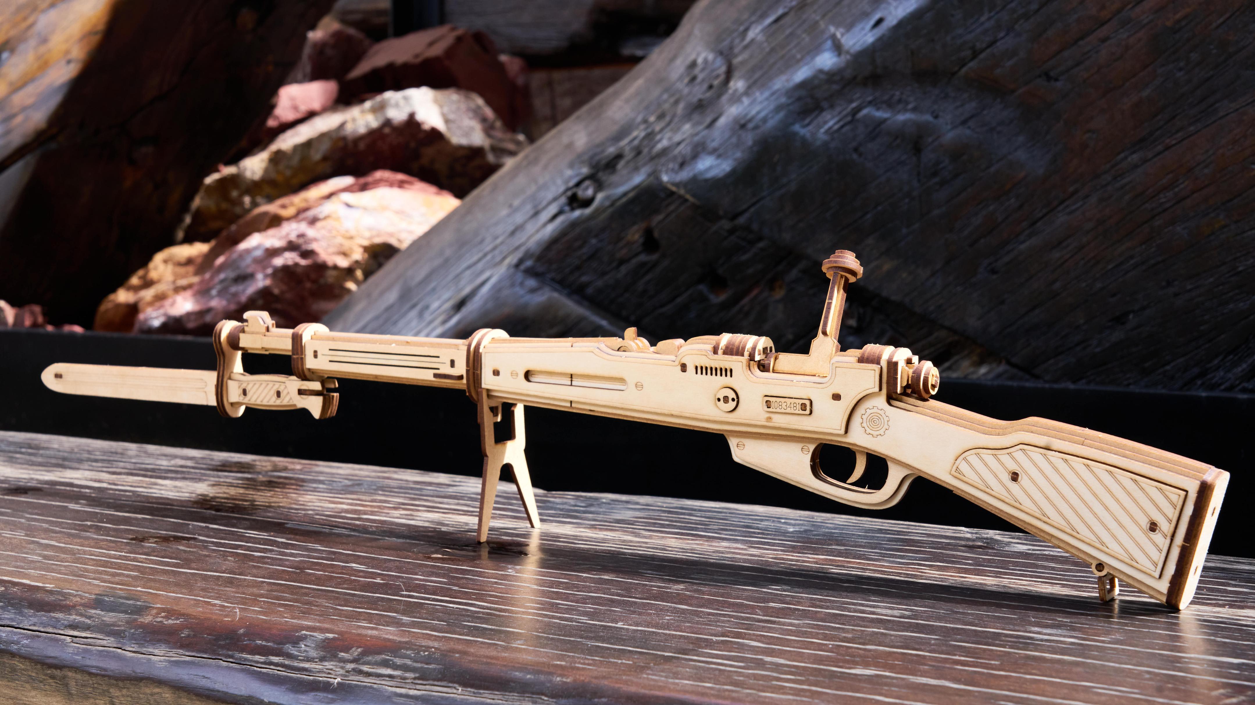 爆款男人玩具致敬港产片，1:1高还原发发命中，化身现代中华枪侠